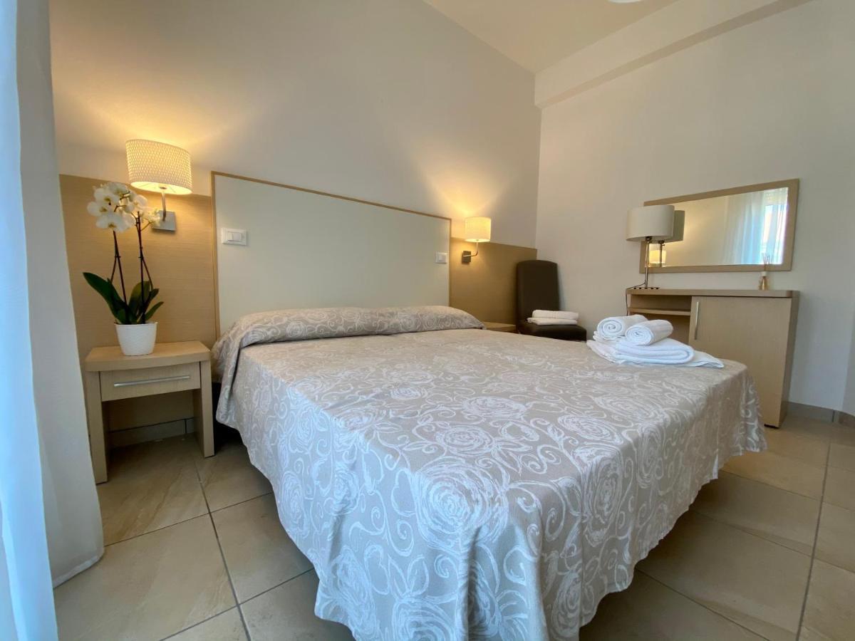 Hotel Palladio B&B Cervia Buitenkant foto