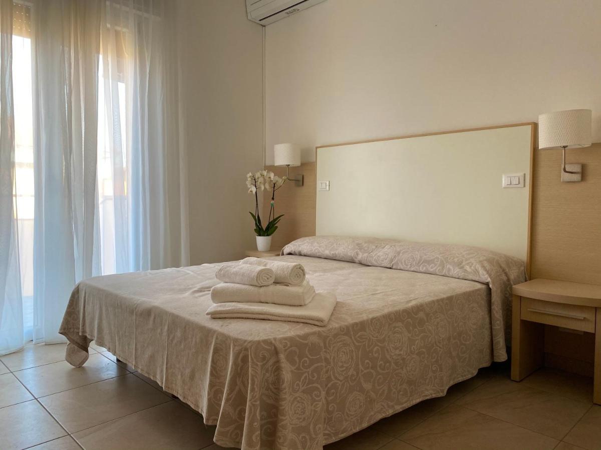 Hotel Palladio B&B Cervia Buitenkant foto