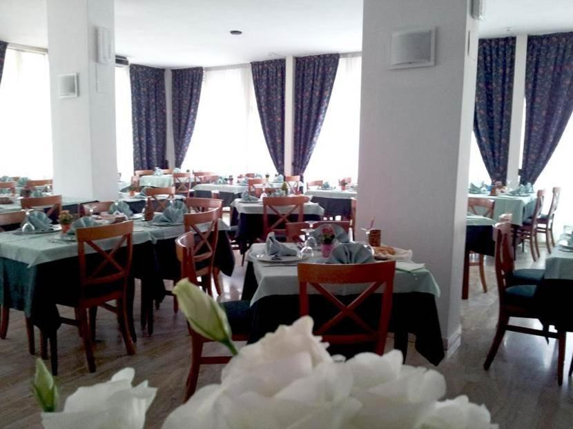 Hotel Palladio B&B Cervia Buitenkant foto